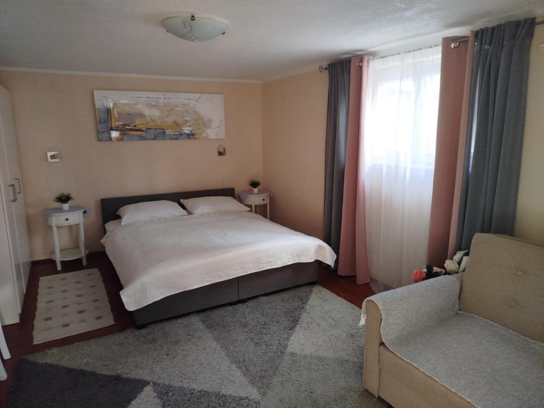Apartman Tihana 茨里克韦尼察 外观 照片