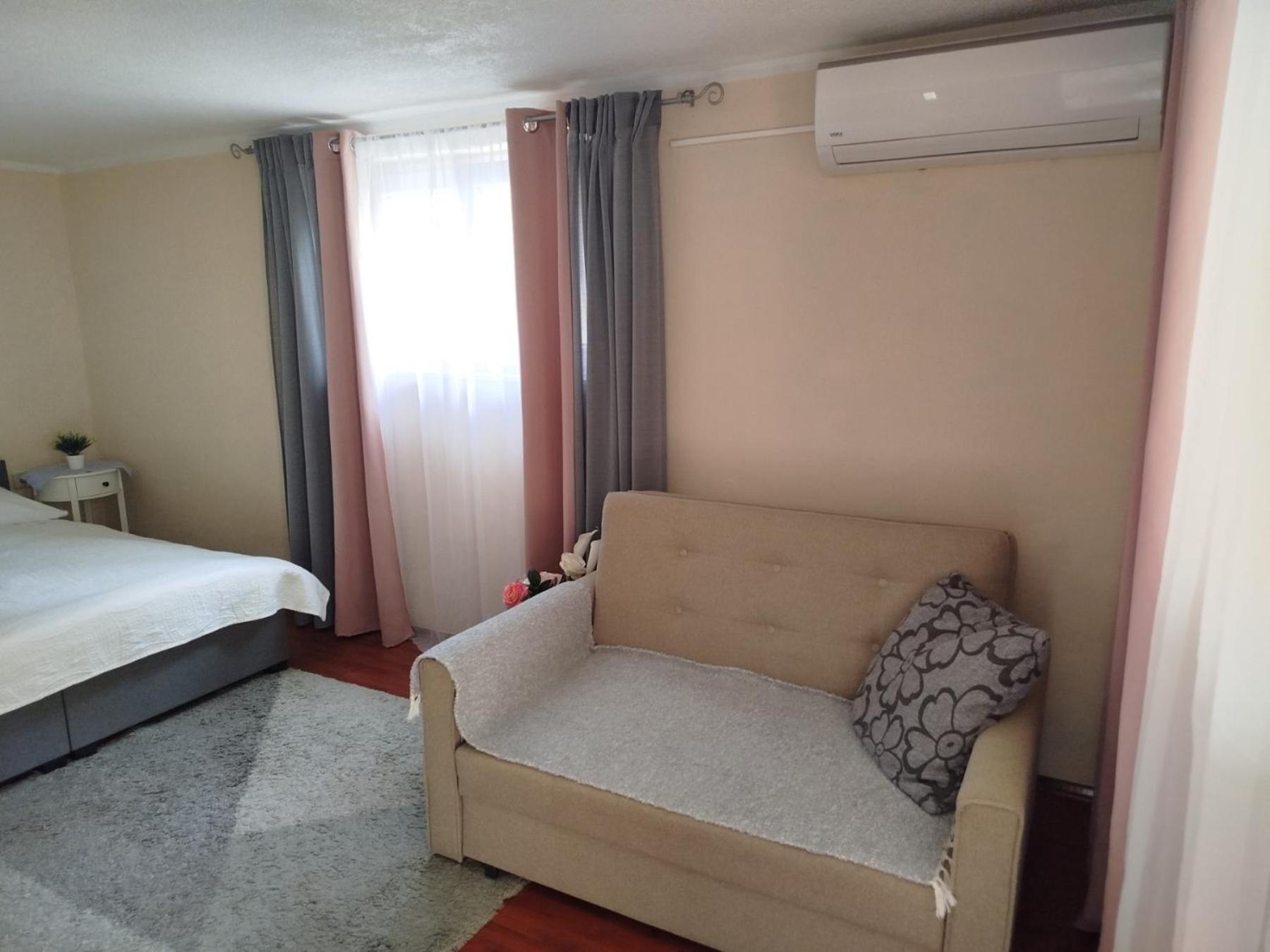 Apartman Tihana 茨里克韦尼察 外观 照片